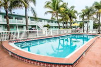 Econo Lodge Cocoa Beach - near the Port