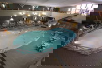 Yellowstone Pioneer Lodge