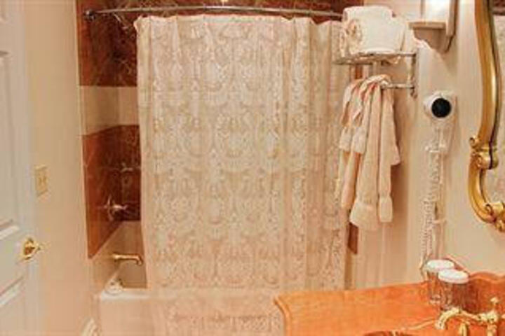 The Union Hotel - thumb 1