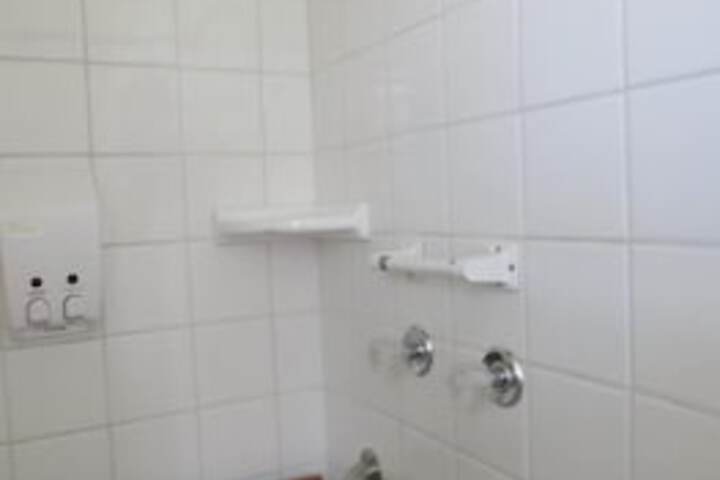 Rim Rock Motel - thumb 4