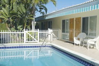 Pineapple Place Apartments