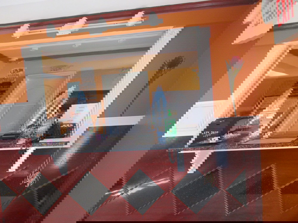 Plum Tree Inn - thumb 1