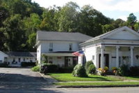 The Colonial Inn  Motel