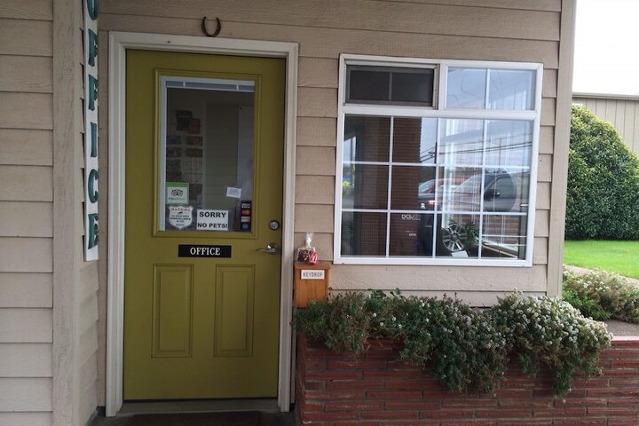 Azalea Lodge - thumb 1