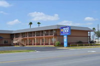 Deluxe Inn and Suites Weslaco