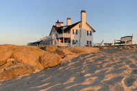 Lighthouse Inn