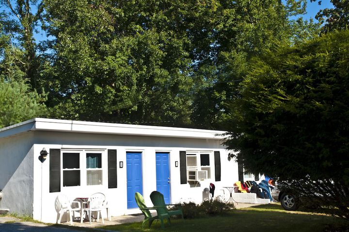 Easterner Motel - thumb 1