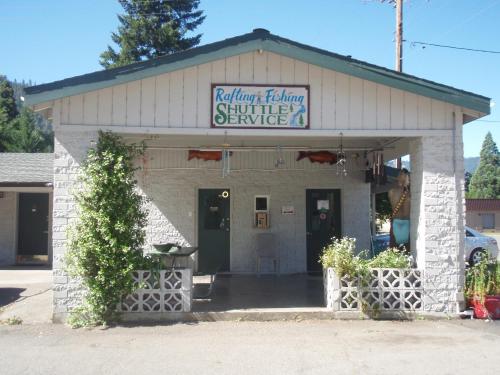 Forest Lodge Motel - thumb 2