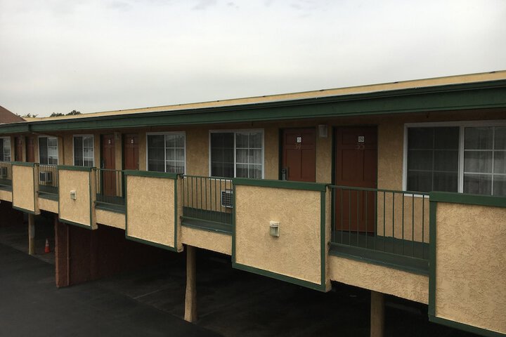 Starlite Motel - thumb 1