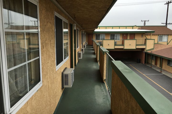 Starlite Motel - thumb 5