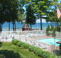 The Shallows Resort - Accommodation Michigan