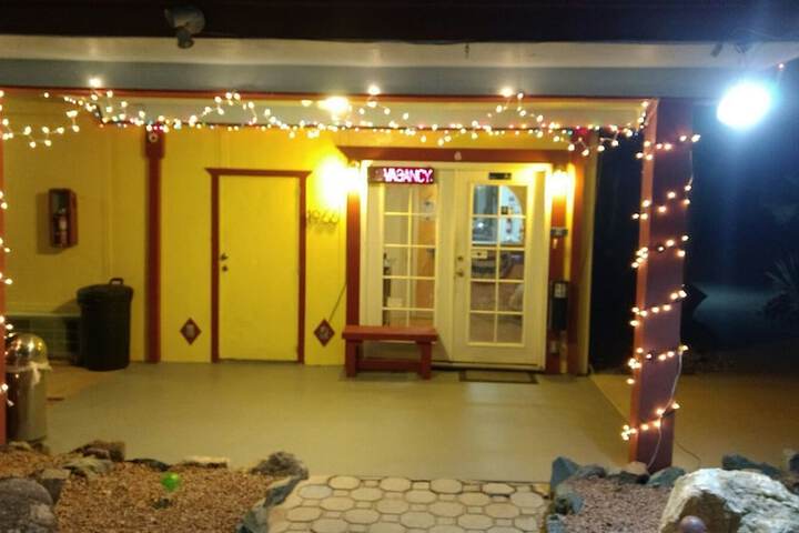 Marine Motel - thumb 1