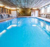 Comfort Inn  Suites Riverview near Davenport and I-80 - Accommodation Michigan