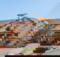 Comfort Inn  Suites Airport - Accommodation Michigan