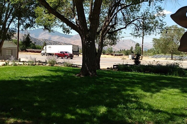 West Walker Motel - thumb 3