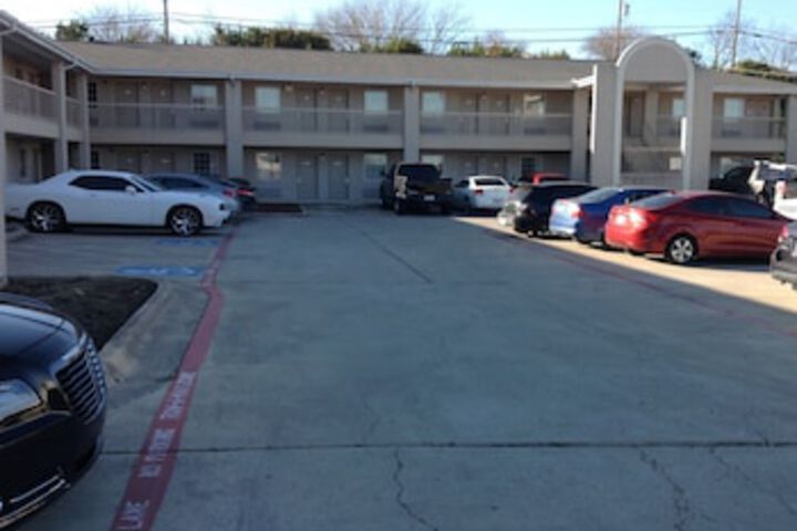 Heights Inn - thumb 0