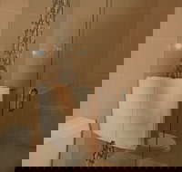 Capri Apartments - Accommodation Michigan