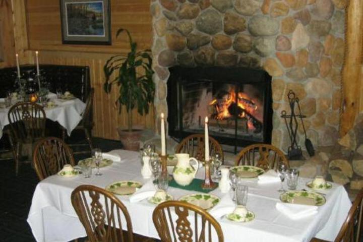 The Bull Moose Lodge - thumb 7