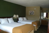 Admiralty Suites  Inn