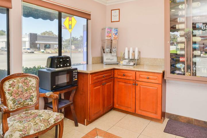 Atascadero Inn - thumb 6