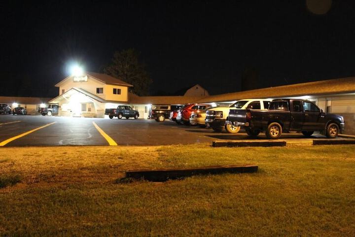 Budget Inn - thumb 5