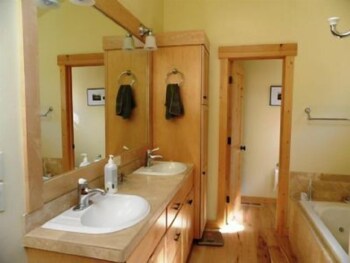 Pine Needle Meadows - thumb 1