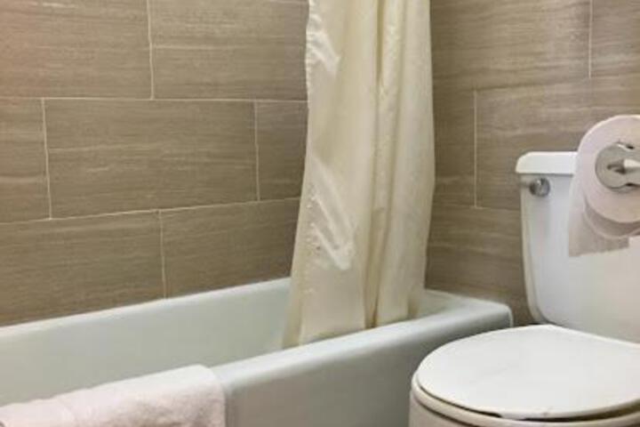 Fairway Inn - thumb 3