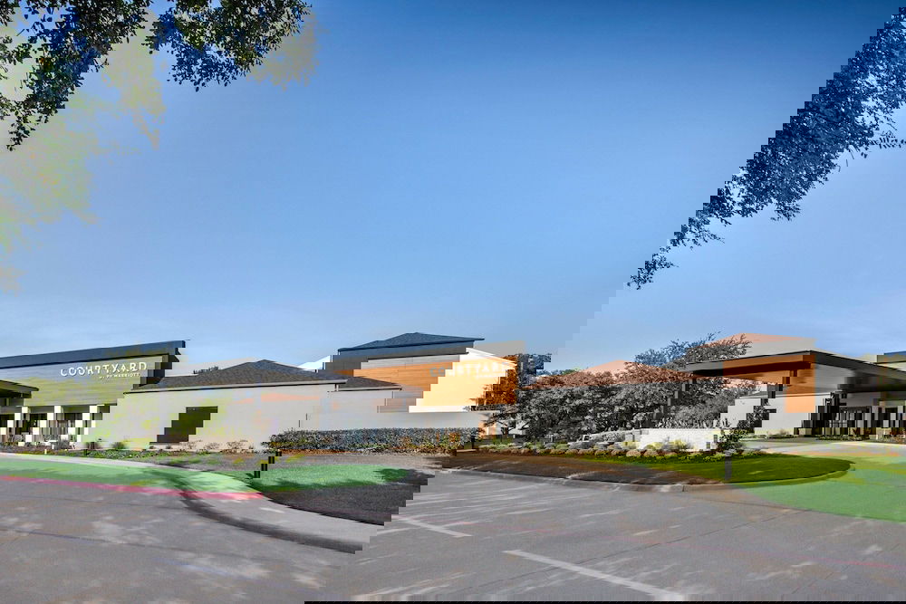 Courtyard By Marriott Addison Midway - thumb 0