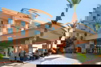 Comfort Suites Glendale - State Farm Stadium Area