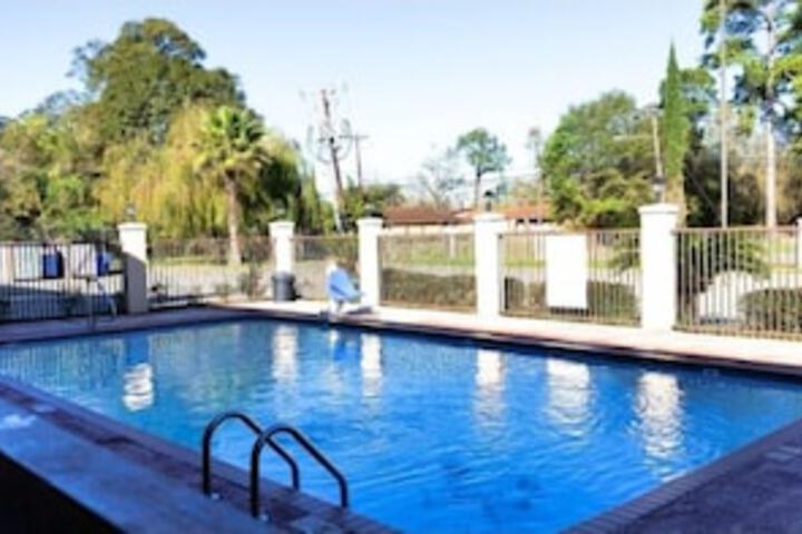 Lake Charles Inn - thumb 2