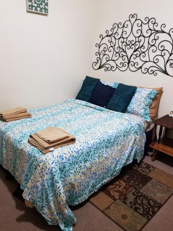 Dominiques Getaway NYC - thumb 2