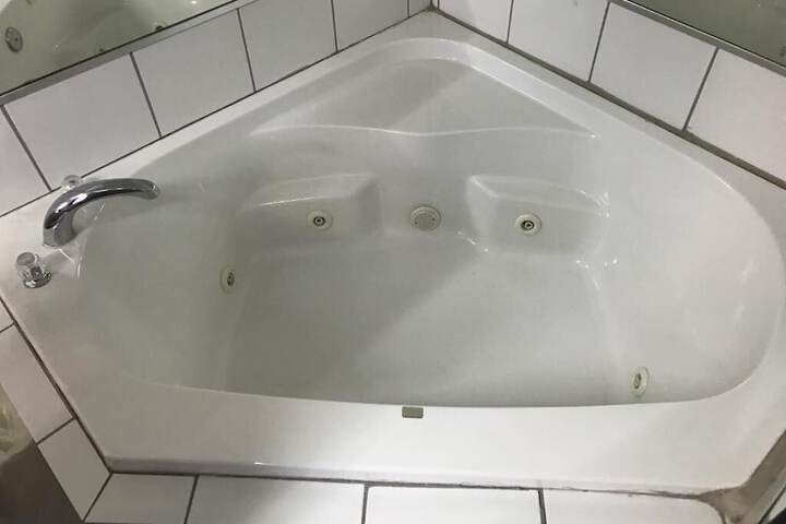 Mayfair Motel - thumb 6