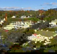 Hillside Waterfront Hotel - Accommodation Michigan