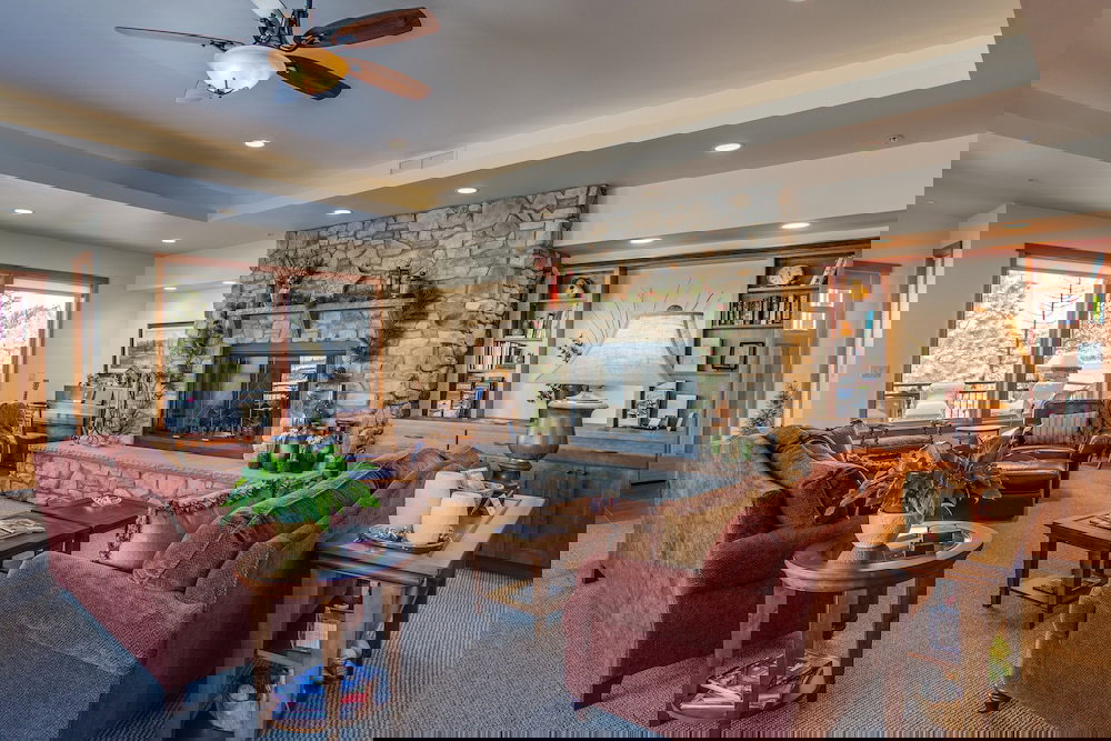 Cascade Valley Inn - thumb 1