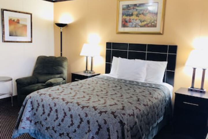 Flamingo Inn - thumb 0