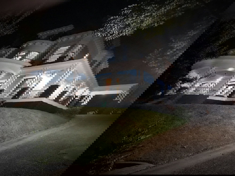 Edwardian Inn - thumb 1