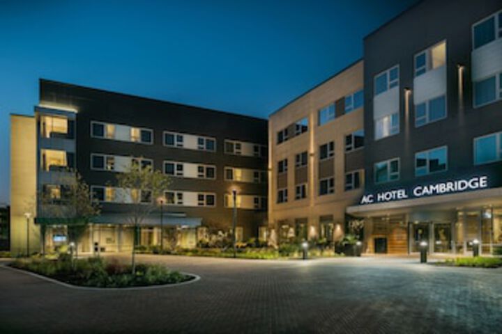 AC Hotel By Marriott Boston Cambridge - thumb 0