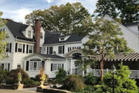 Roger Sherman Inn