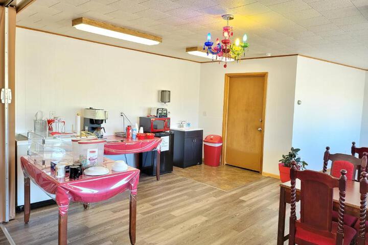 Sands Motel - thumb 7