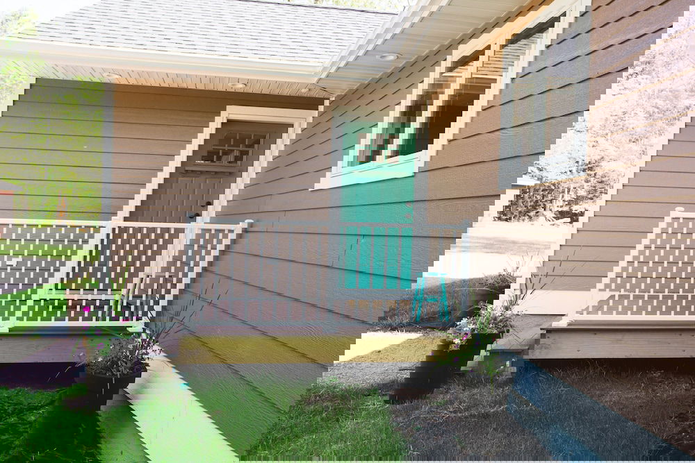 Mission Springs Lake House - thumb 1