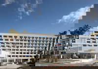 Hilton Santa Monica Hotel  Suites