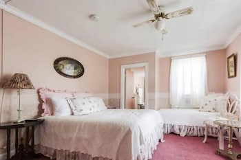 Walden Inn And Suites - thumb 0