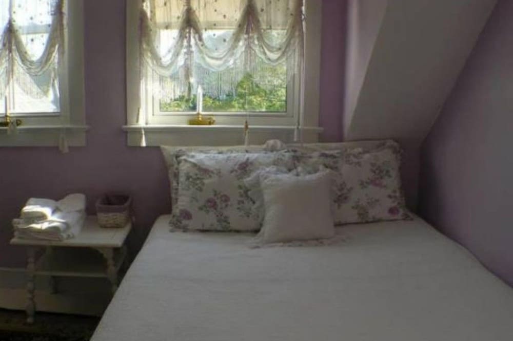 Walden Inn And Suites - thumb 4