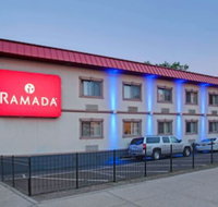 Ramada by Wyndham Bronx - Accommodation Michigan