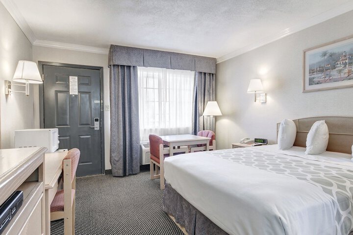 Econo Lodge Van Horn - thumb 4