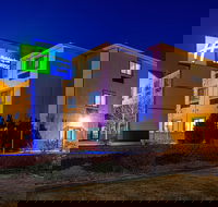 Holiday Inn Express  Suites Alamosa an IHG Hotel - Accommodation Michigan