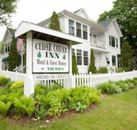 Cedar Court Inn - Accommodation Michigan