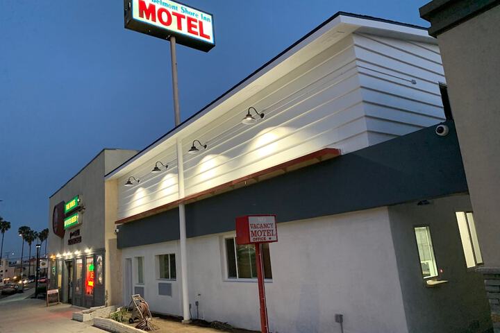 The Belmont Shore Inn - thumb 1
