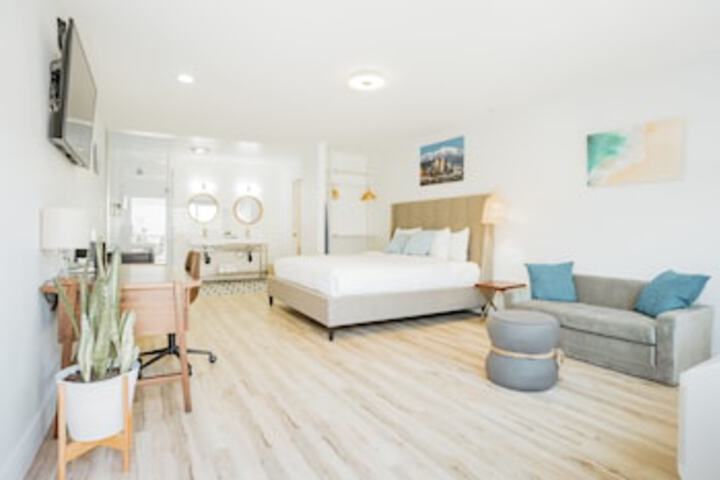 The Belmont Shore Inn - thumb 0