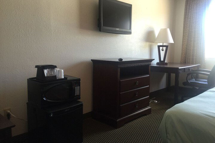 Motel 6 Marion, IL - thumb 2